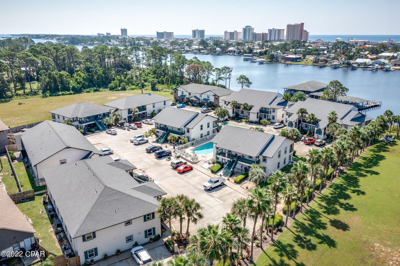 7813 N LAGOON Drive Unit 7C