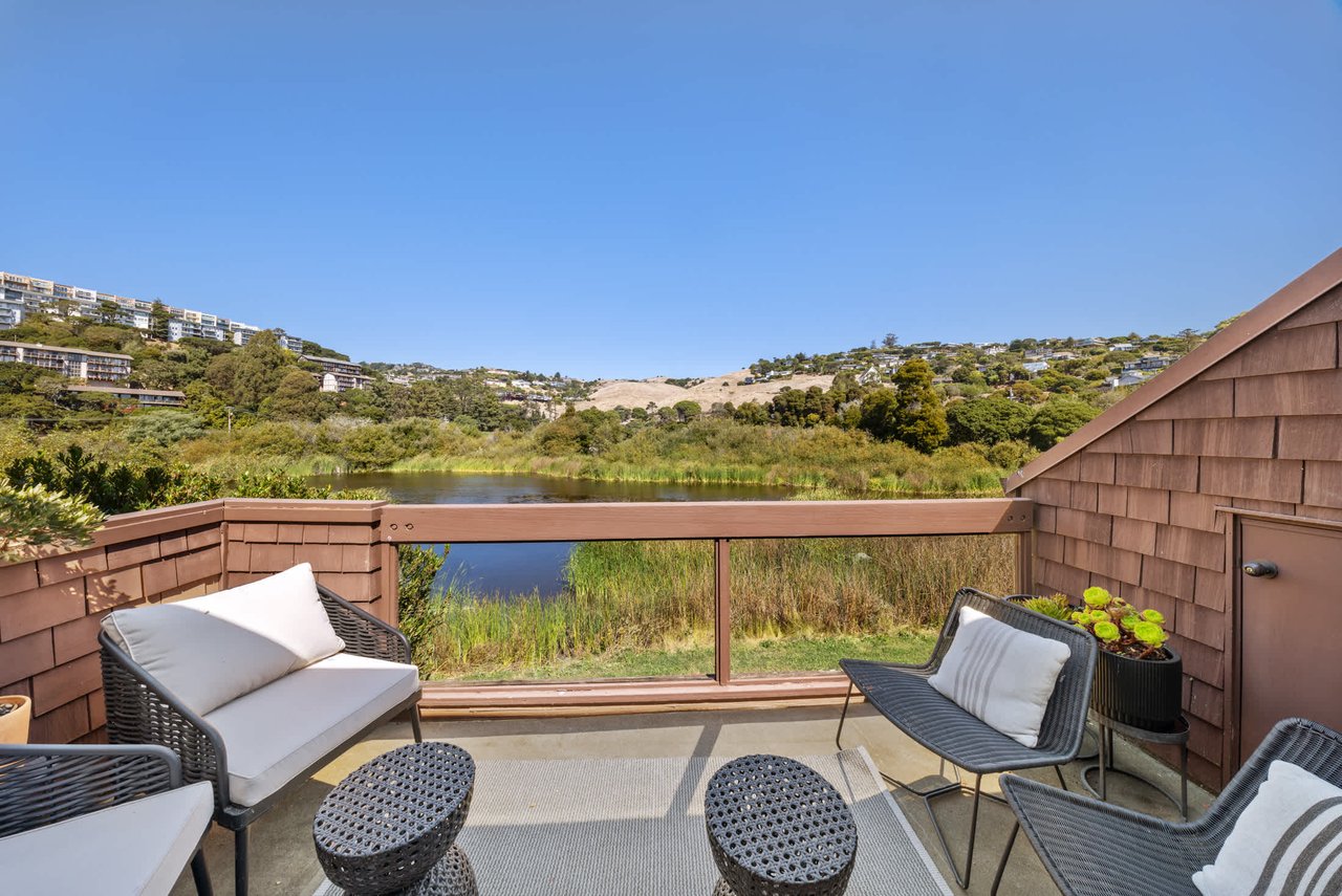 Luxury View Condo in Downtown Tiburon