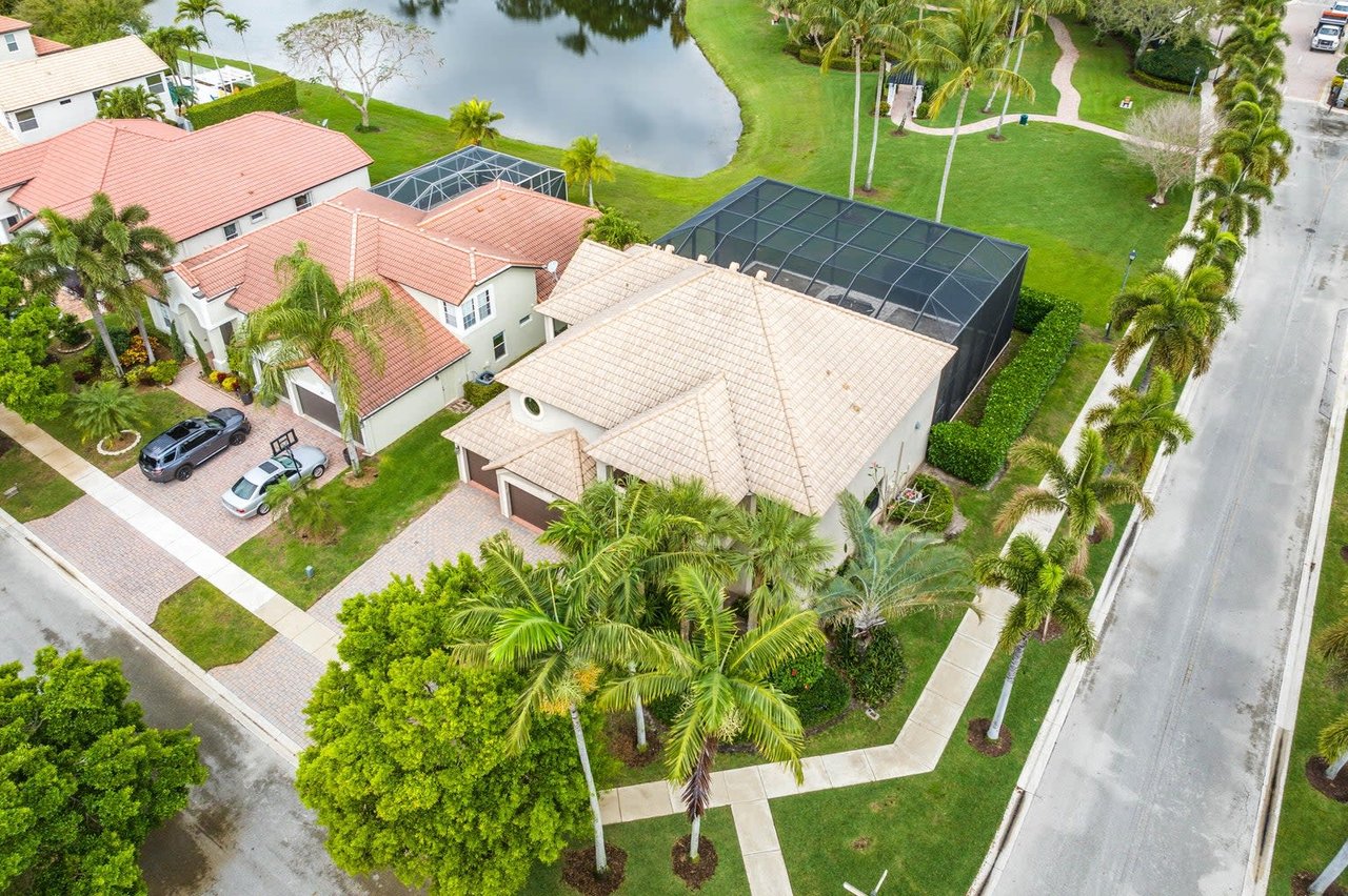 7379 Serrano Terrace, Delray Beach, FL 33446