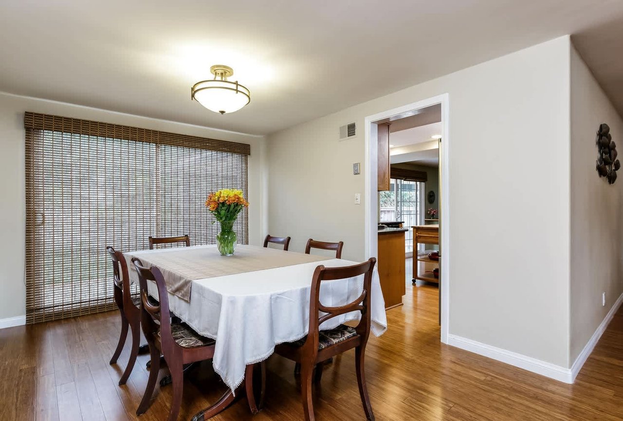 1120 Seal Ct