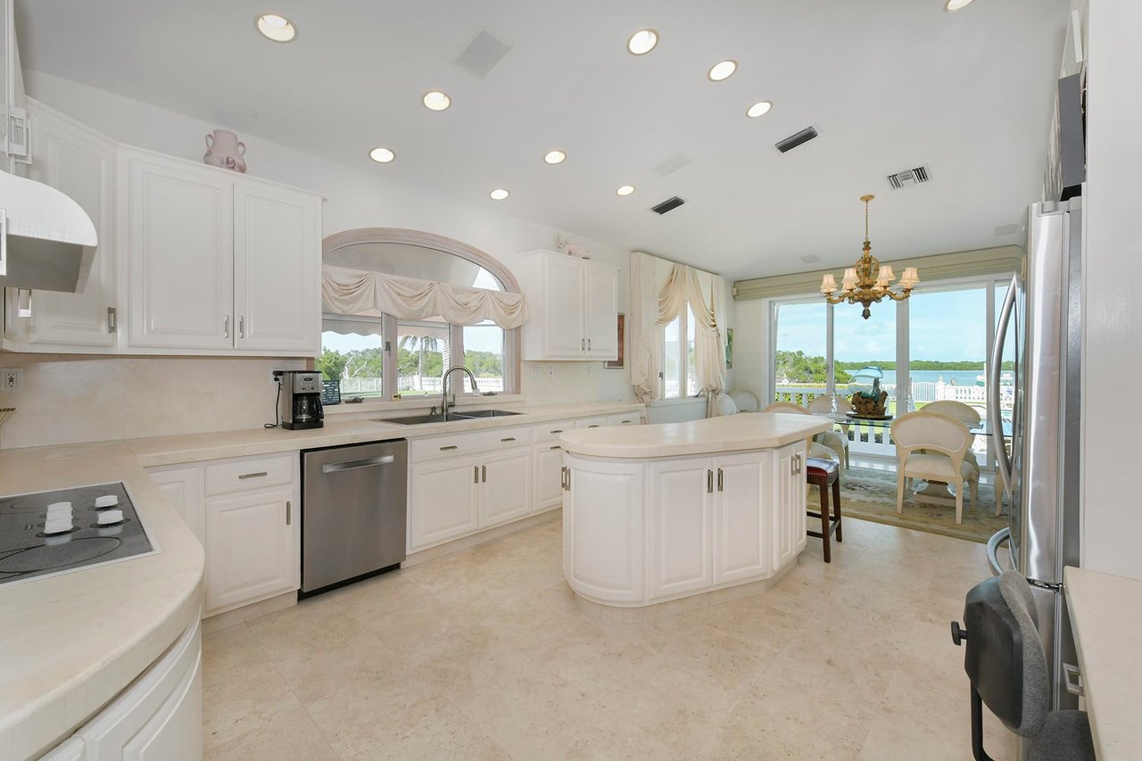 2460 Coco Plum Drive, Marathon FL