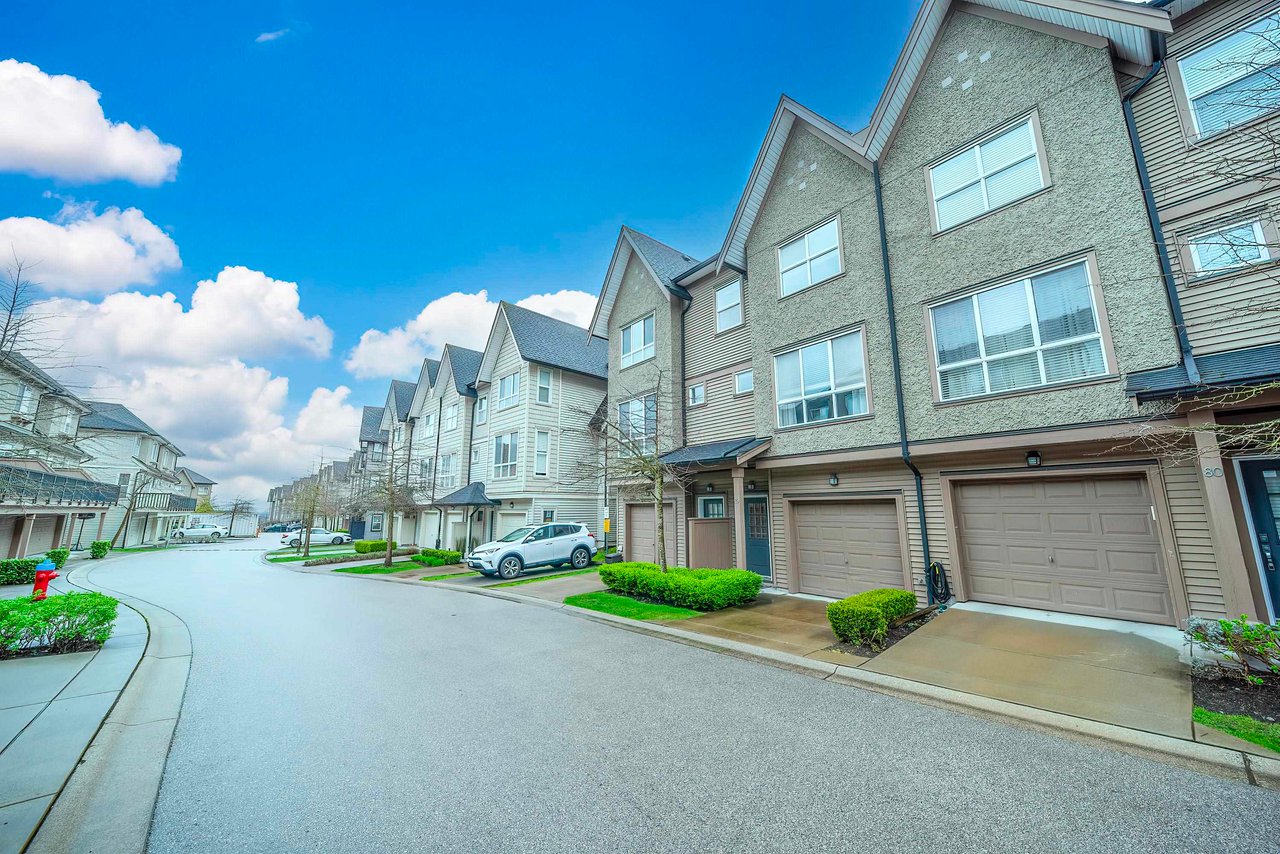 79-10489 Delsom Cres Cres
