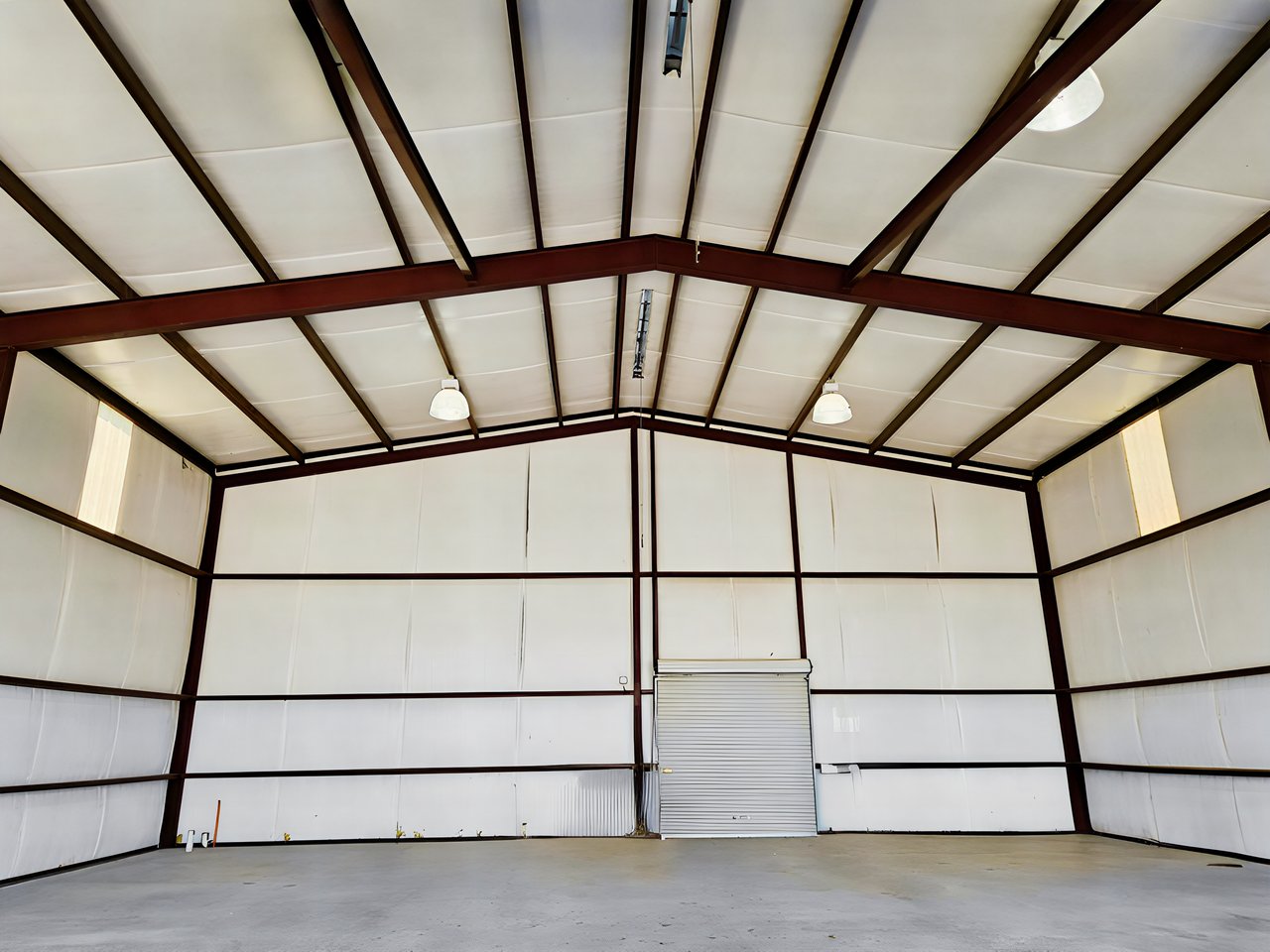 Spicewood Hanger