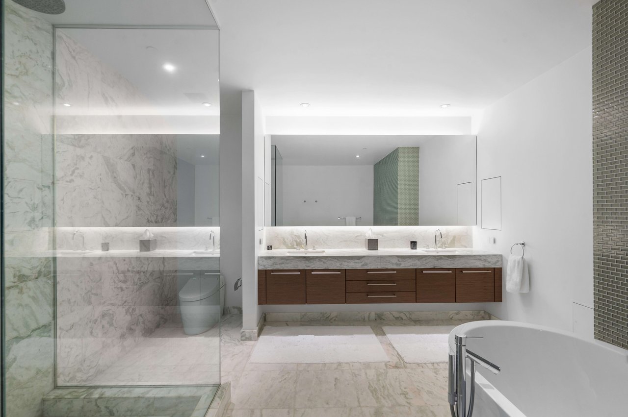 Extraordinary City Residence Penthouse