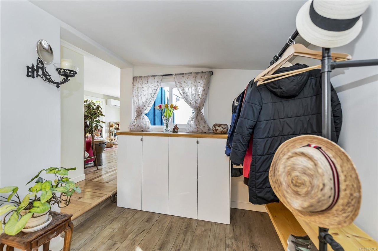 22-2807 Sooke Lake Rd