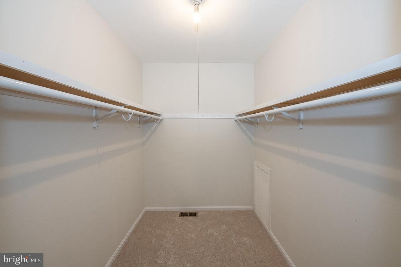 82 Woodbine Way