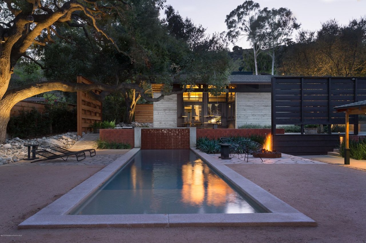 835 Linda Vista