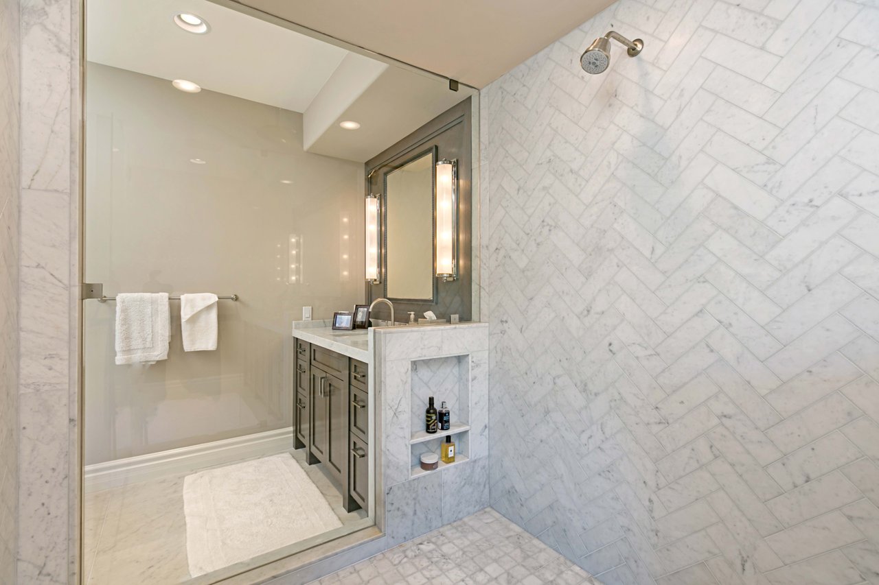 16748 Avenida Arroyo Pasajero