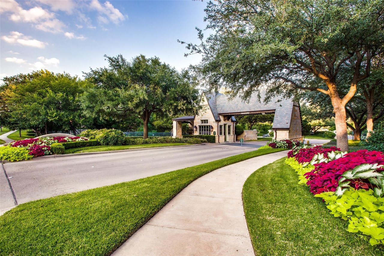 The Role of Real Estate Agents in Dallas' Gated Communities: Expert Insights and Property Options