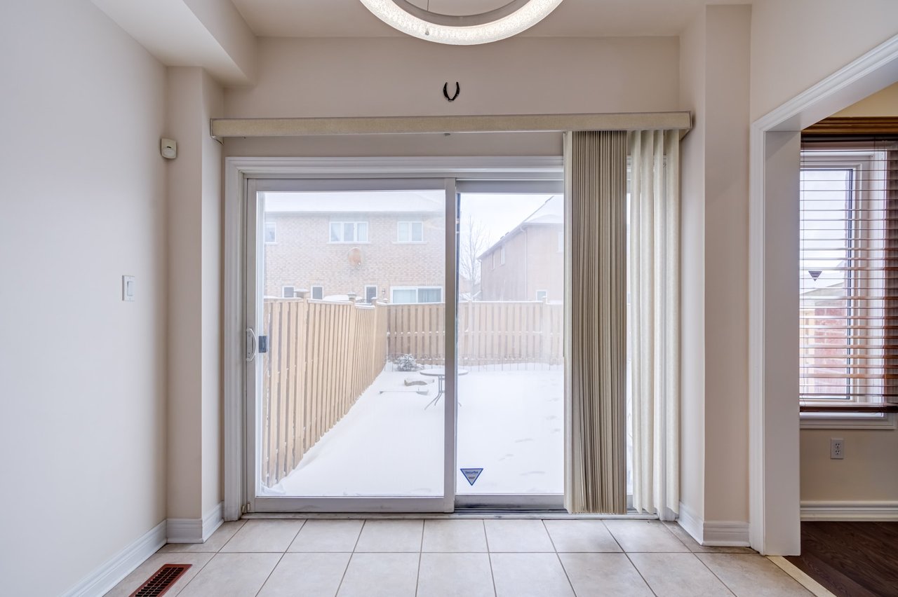 11 Cathmar Dr