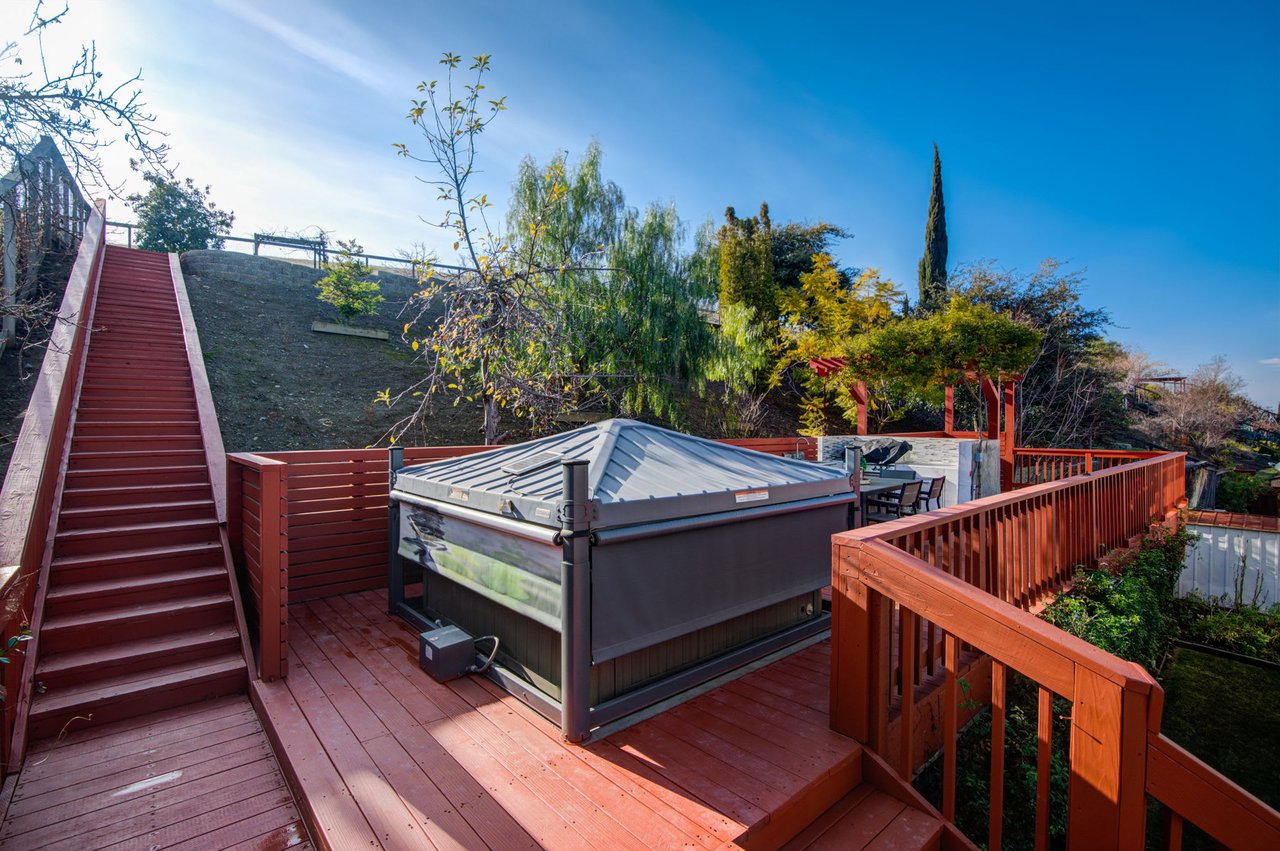 3902 Mars Court