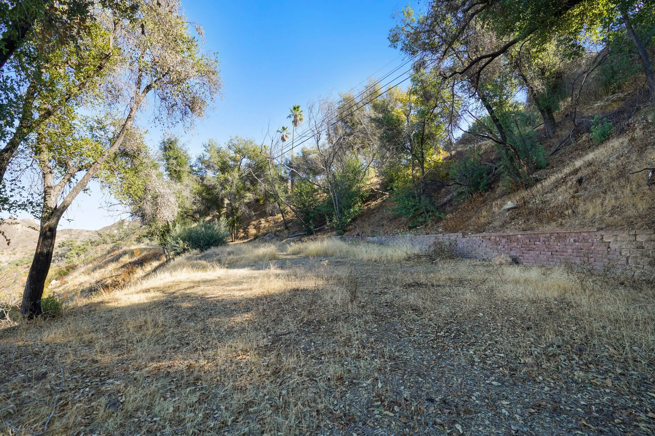 30887 Mulholland Hwy