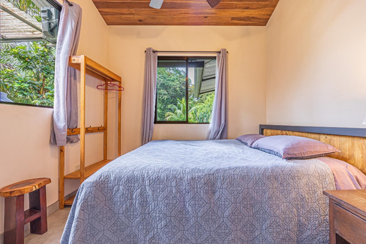 Private Riverfront Jungle Oasis, Ojochal, Puntarenas