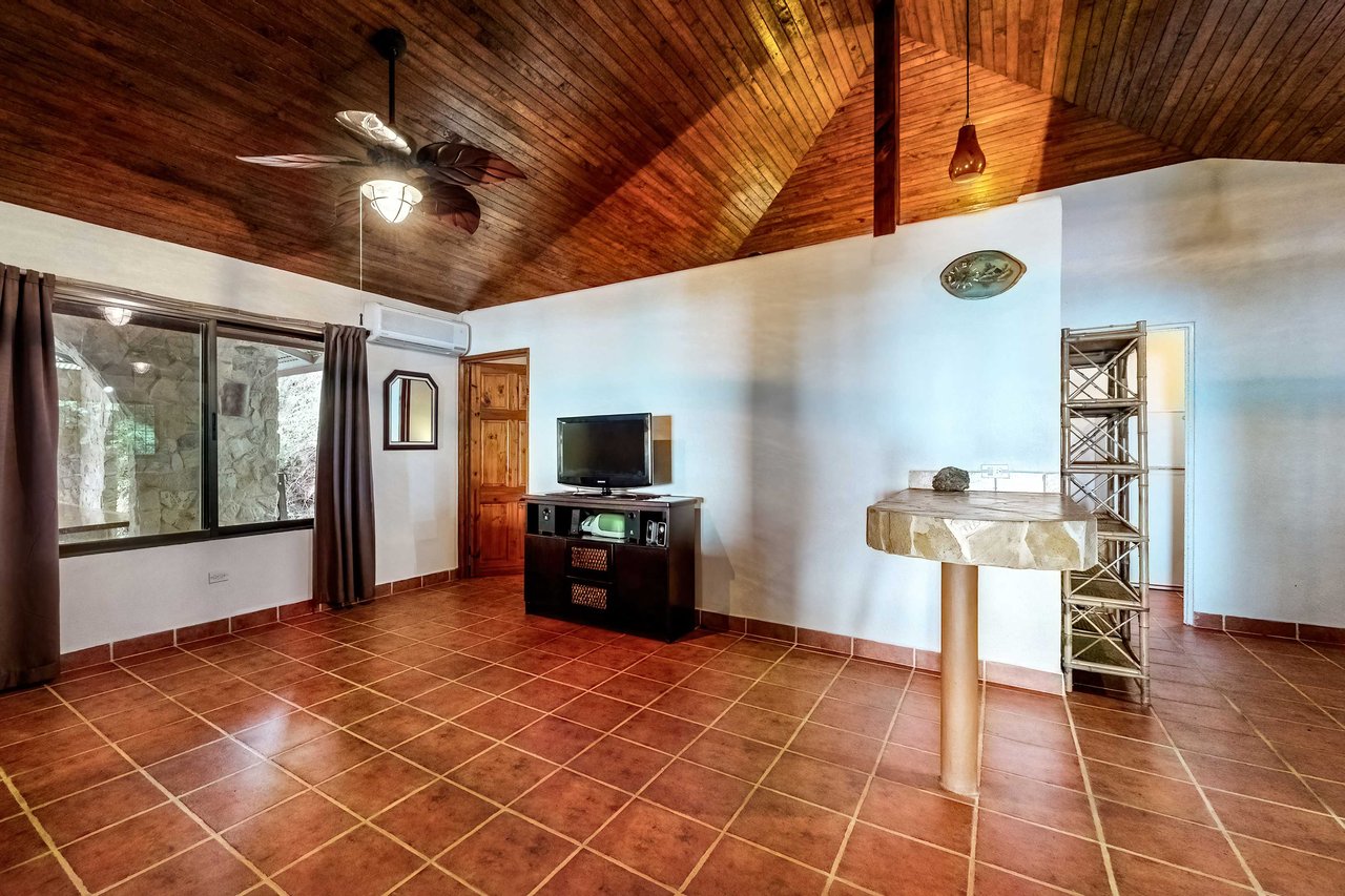 Castillo Puesta del Sol, Escalares - Private 5-Acre Property with Spectacular Ocean View