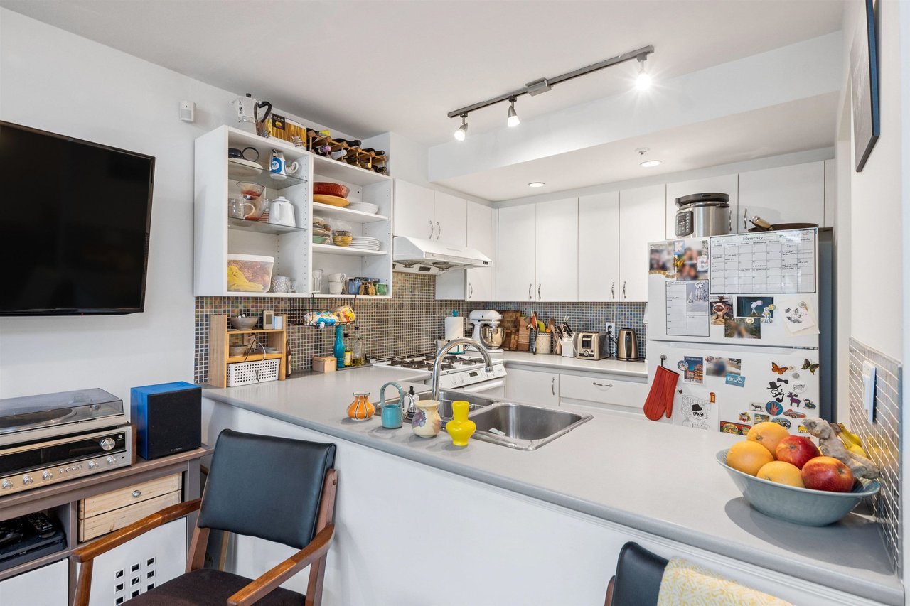 35-1385 W 7th Ave