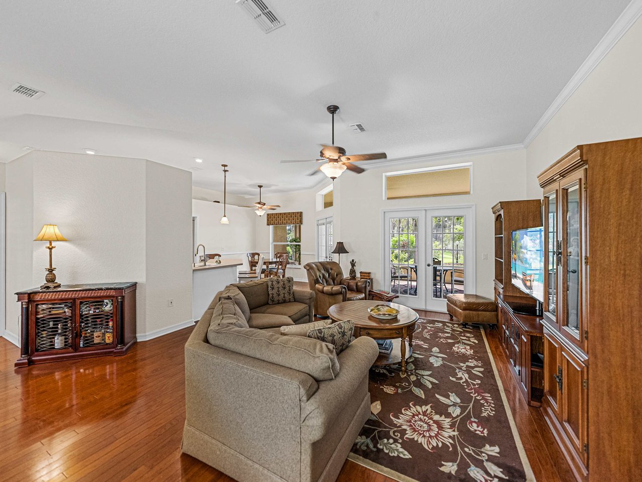 12215 WOODLANDS CIR