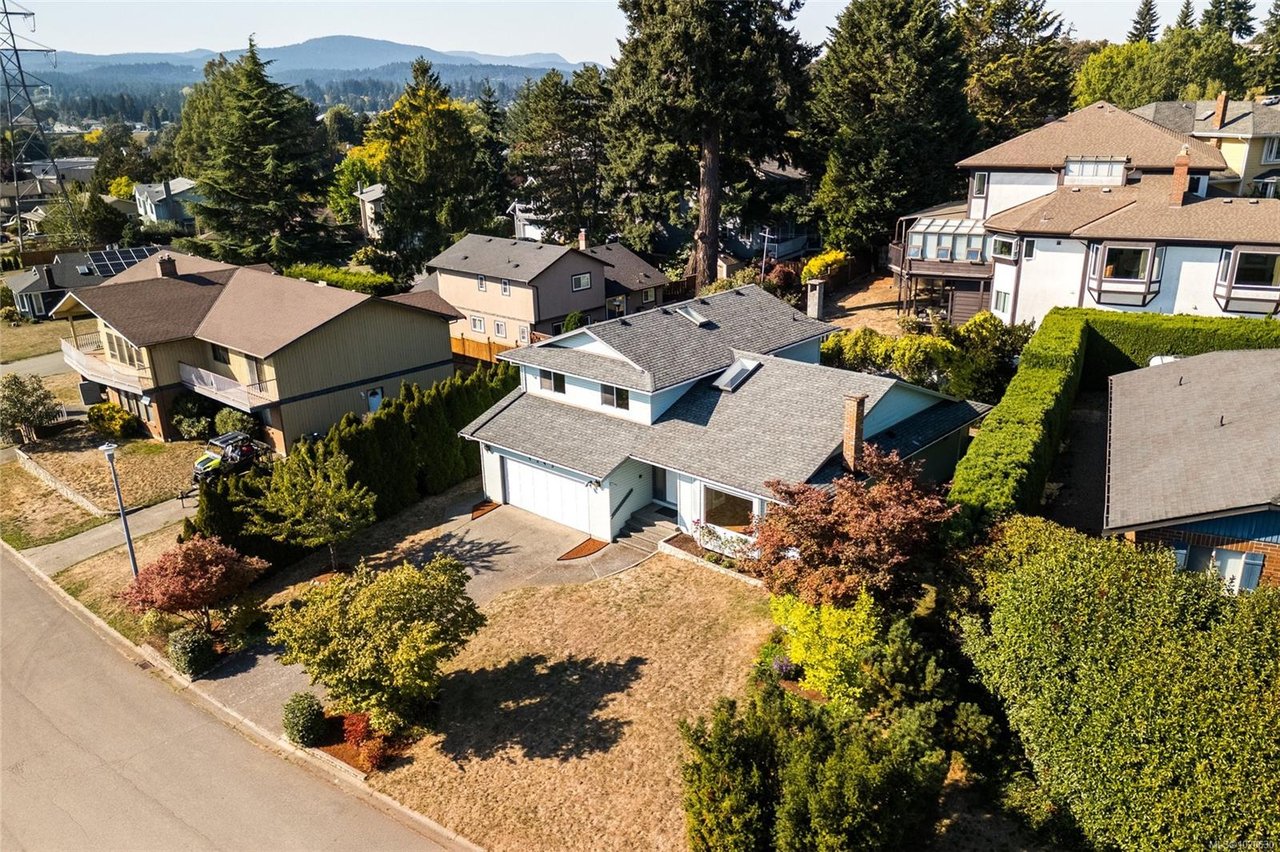 4243 Panorama Dr