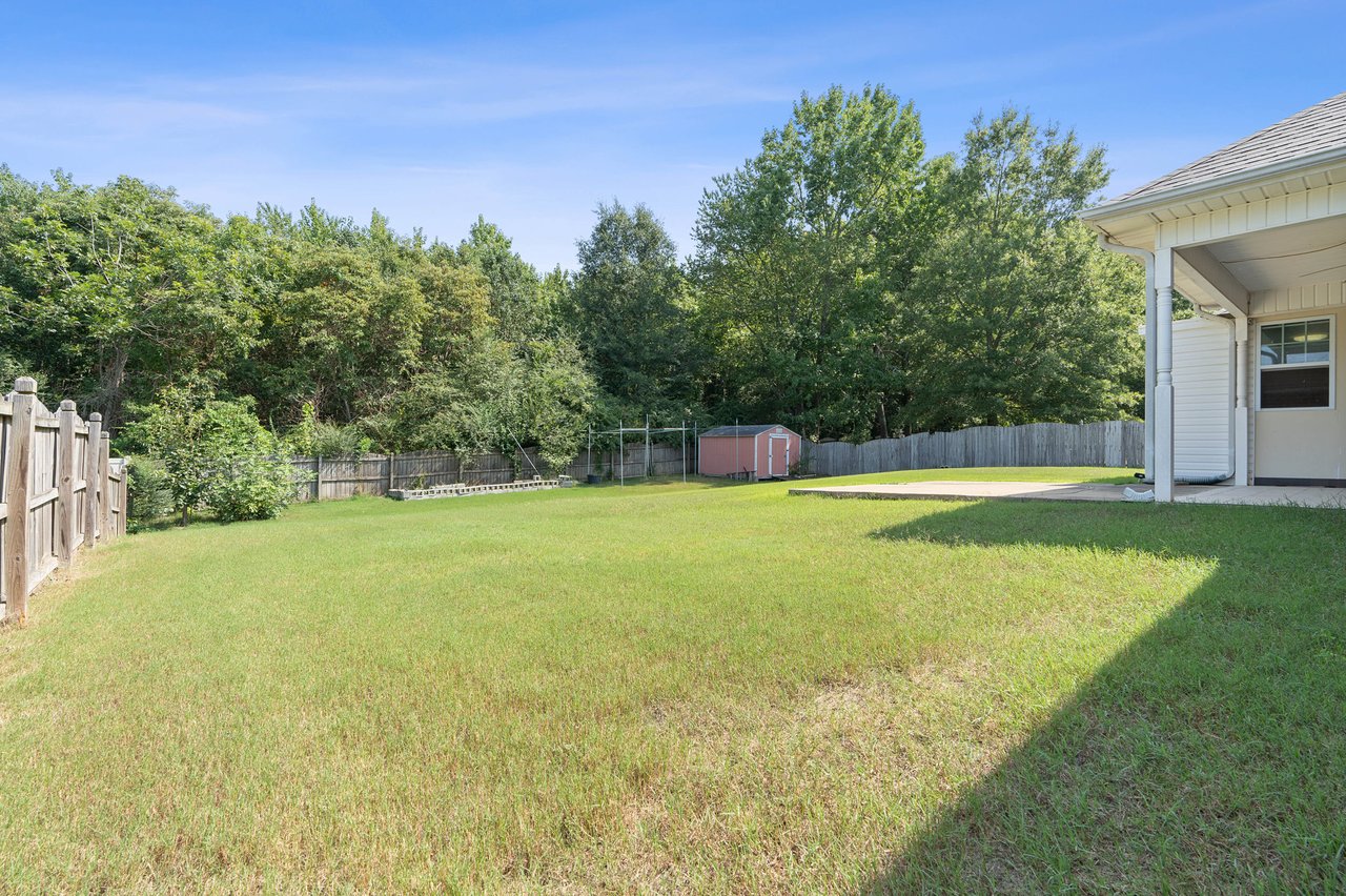 Spacious Home with Fenced Yard in Madison City Schools