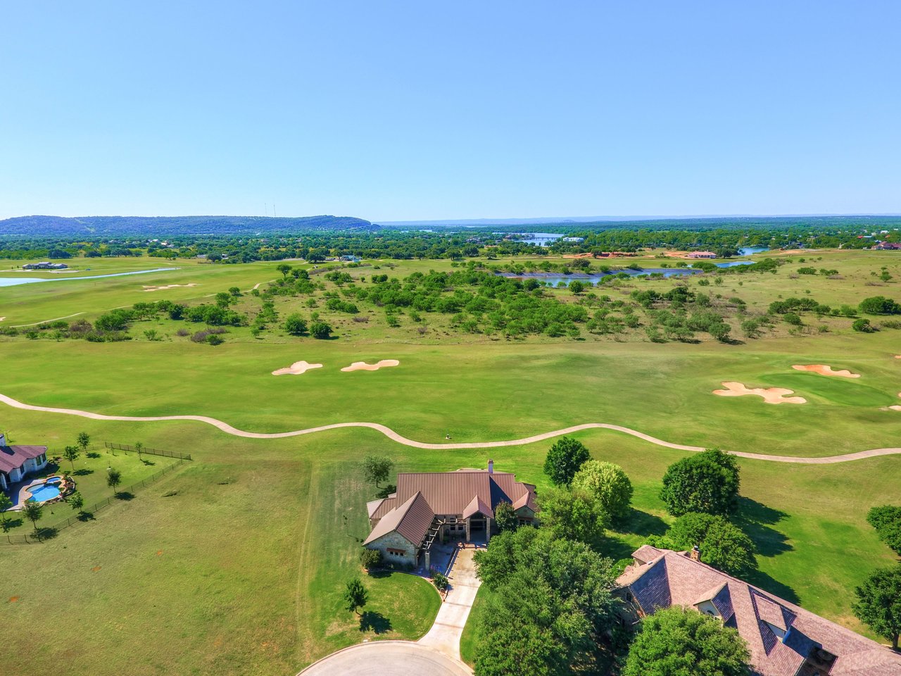 106 Meadow Bend Dr
