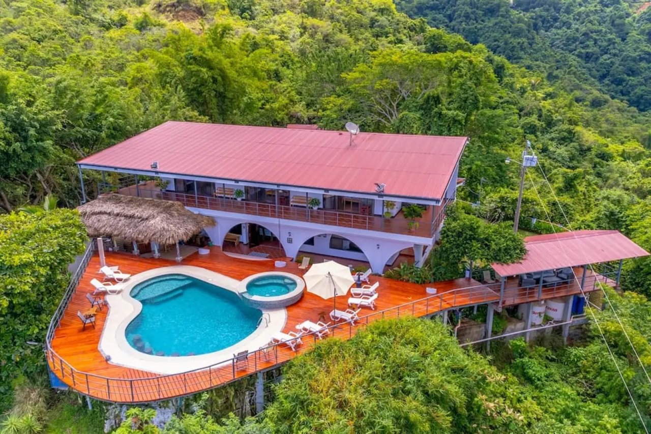 Oceanview Income Villa Estate, Jaco, Puntarenas