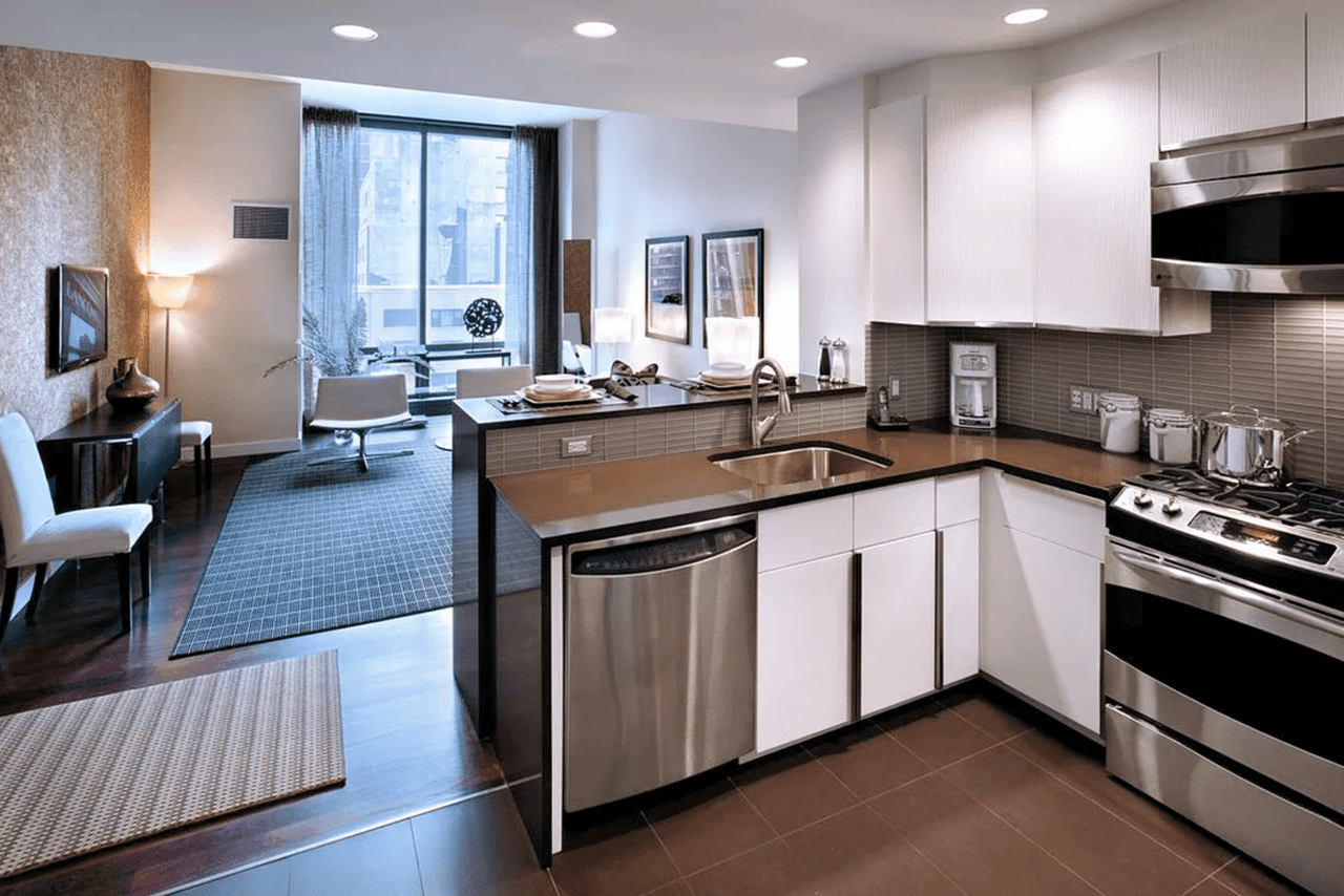Aire, 200 West 67th Street, #24-A