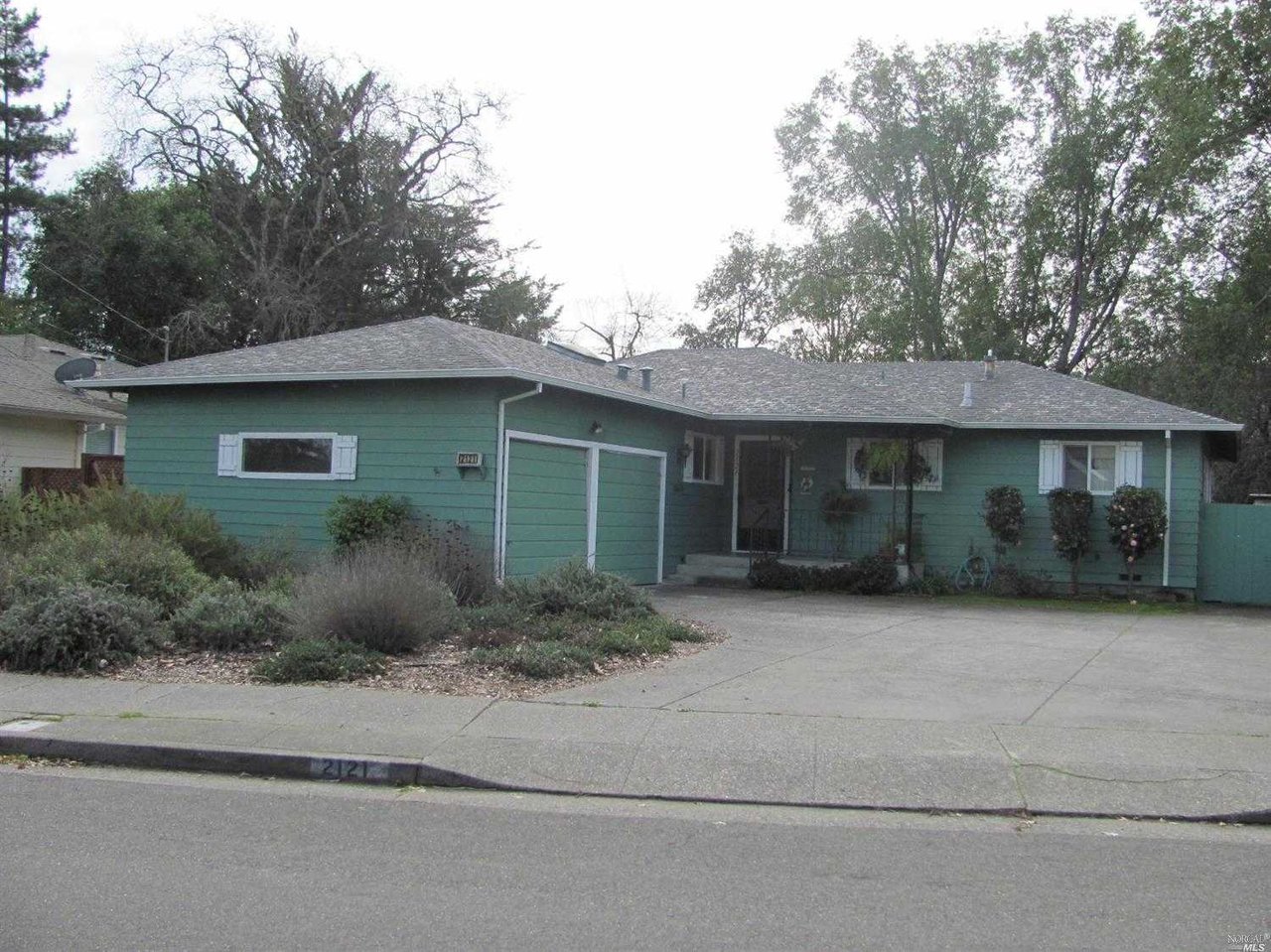 2121 Creekside Rd