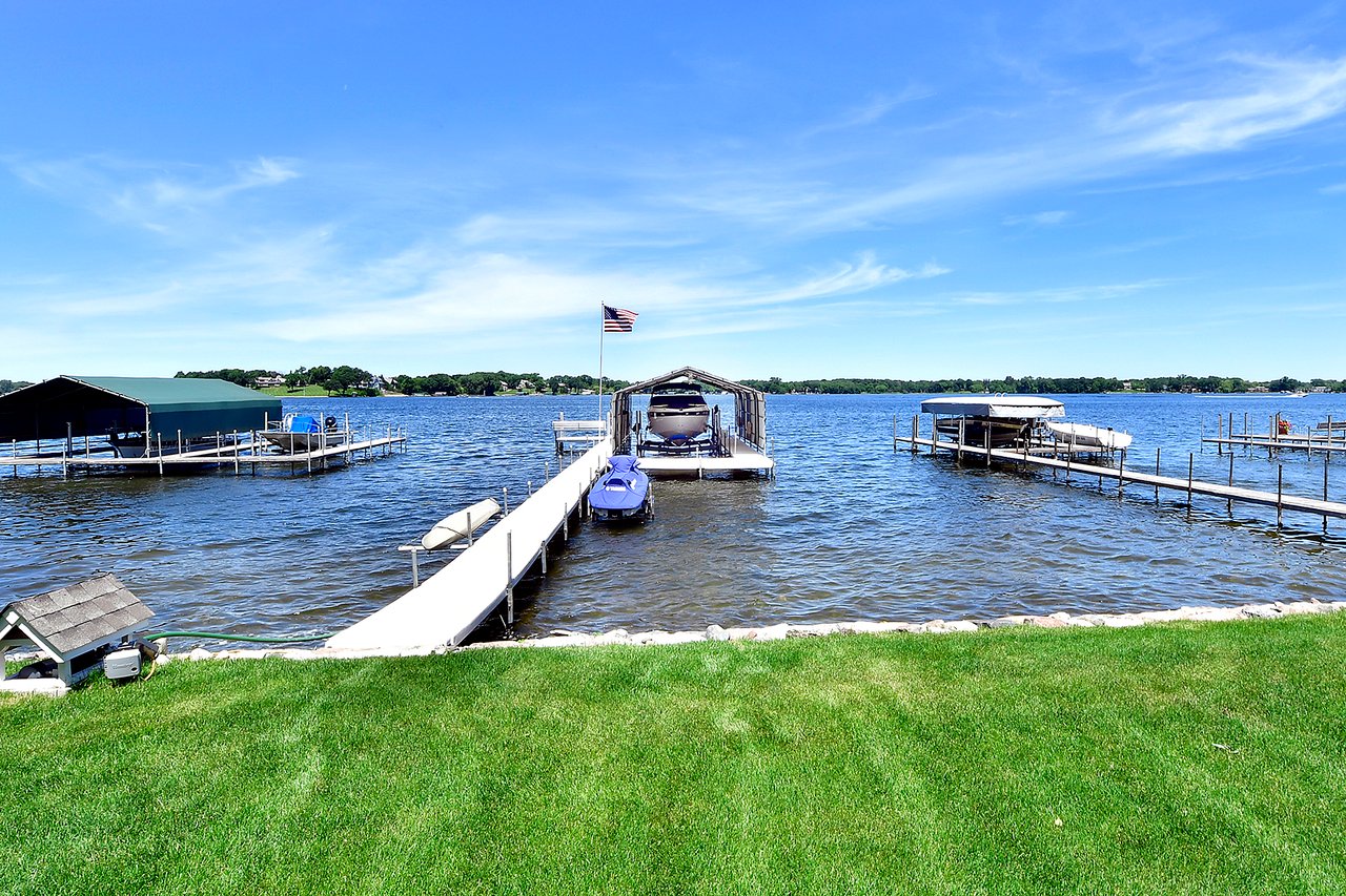 1928 Cottage Ln | Minnetonka Beach