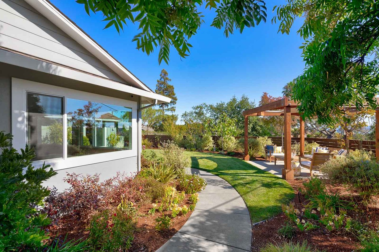 9 Junipero Serra Avenue