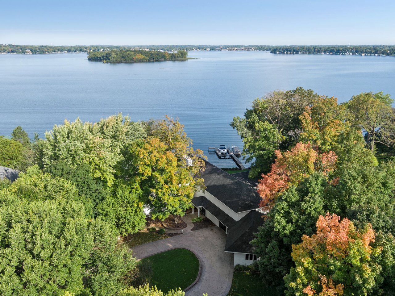 26890 Edgewood Rd | Shorewood