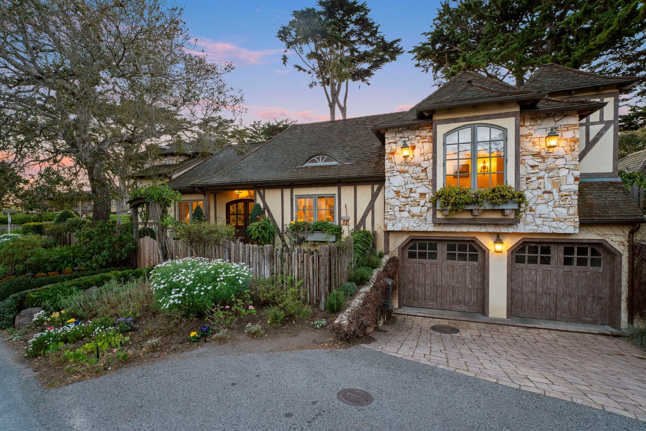 Carmel Cottage in 14th