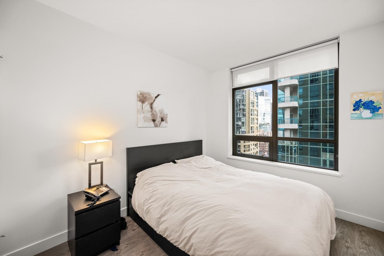 1107-1308 Hornby St