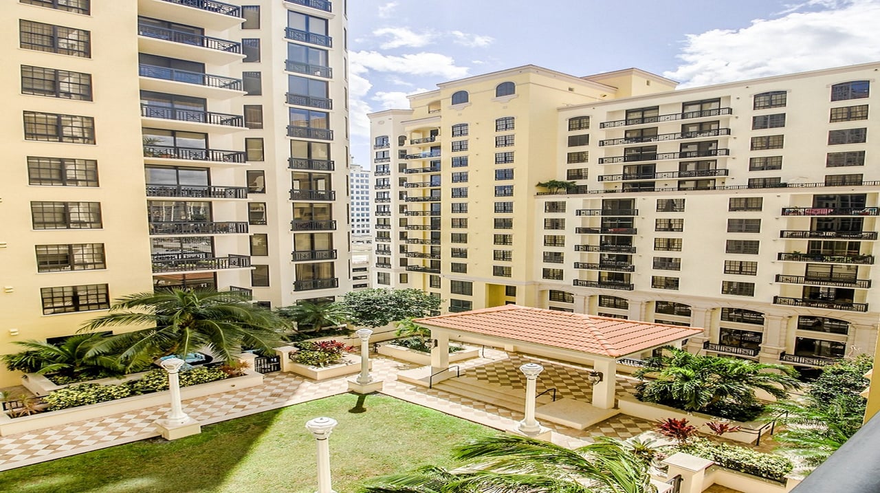701 S Olive Avenue Unit: 805