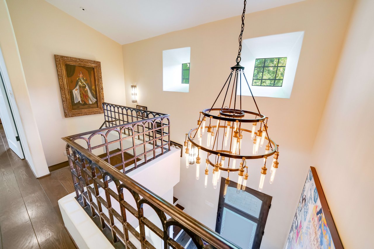 Luxury Lease in Studio City's Fryman Canyon