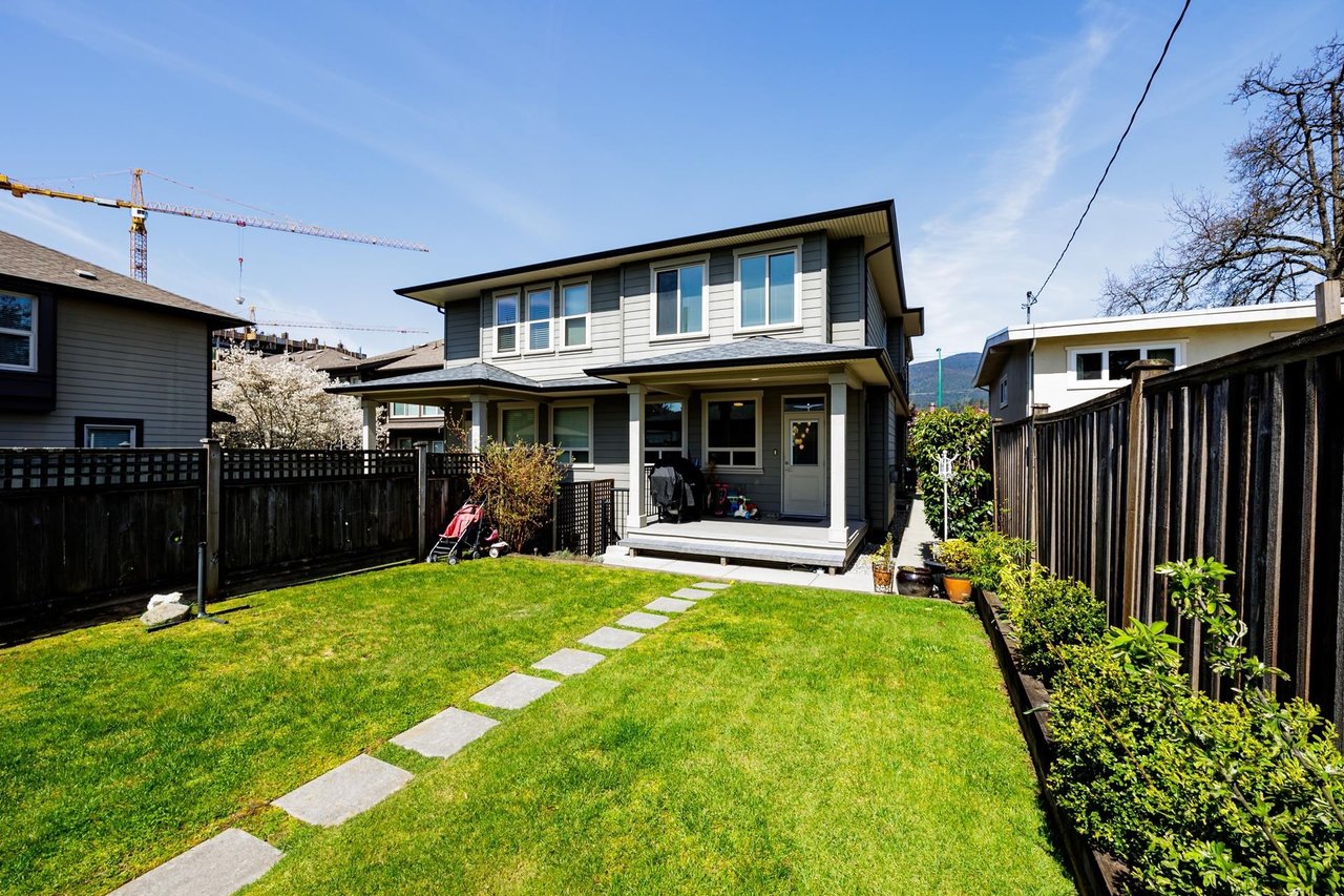 335 E 15th Street, North Vancouver