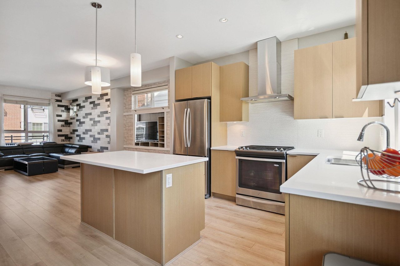 114-9671 Alberta Rd