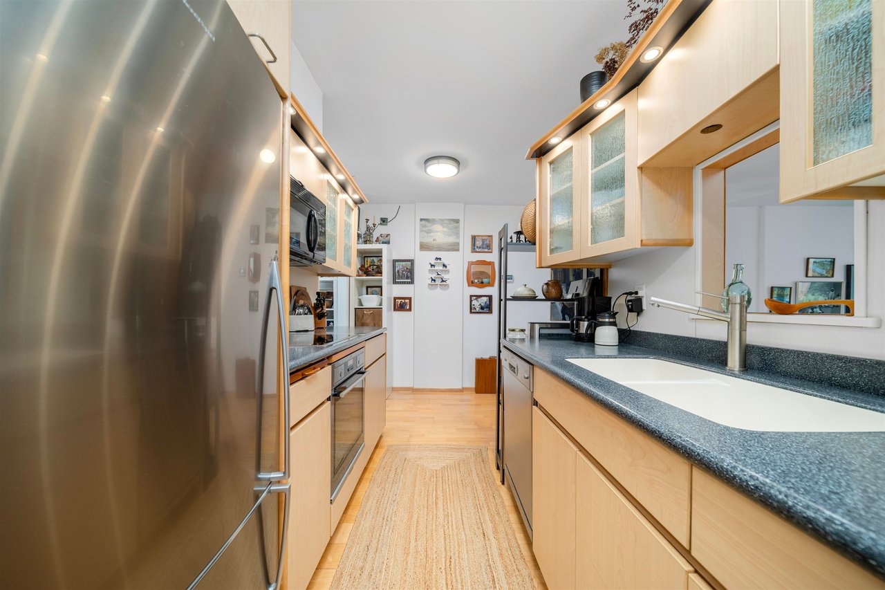 202-1867 W 3rd Ave