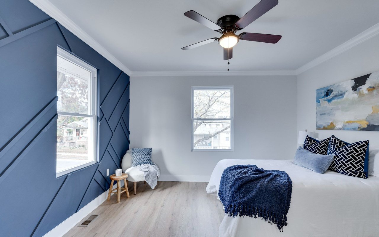 1011 Taylor St NE