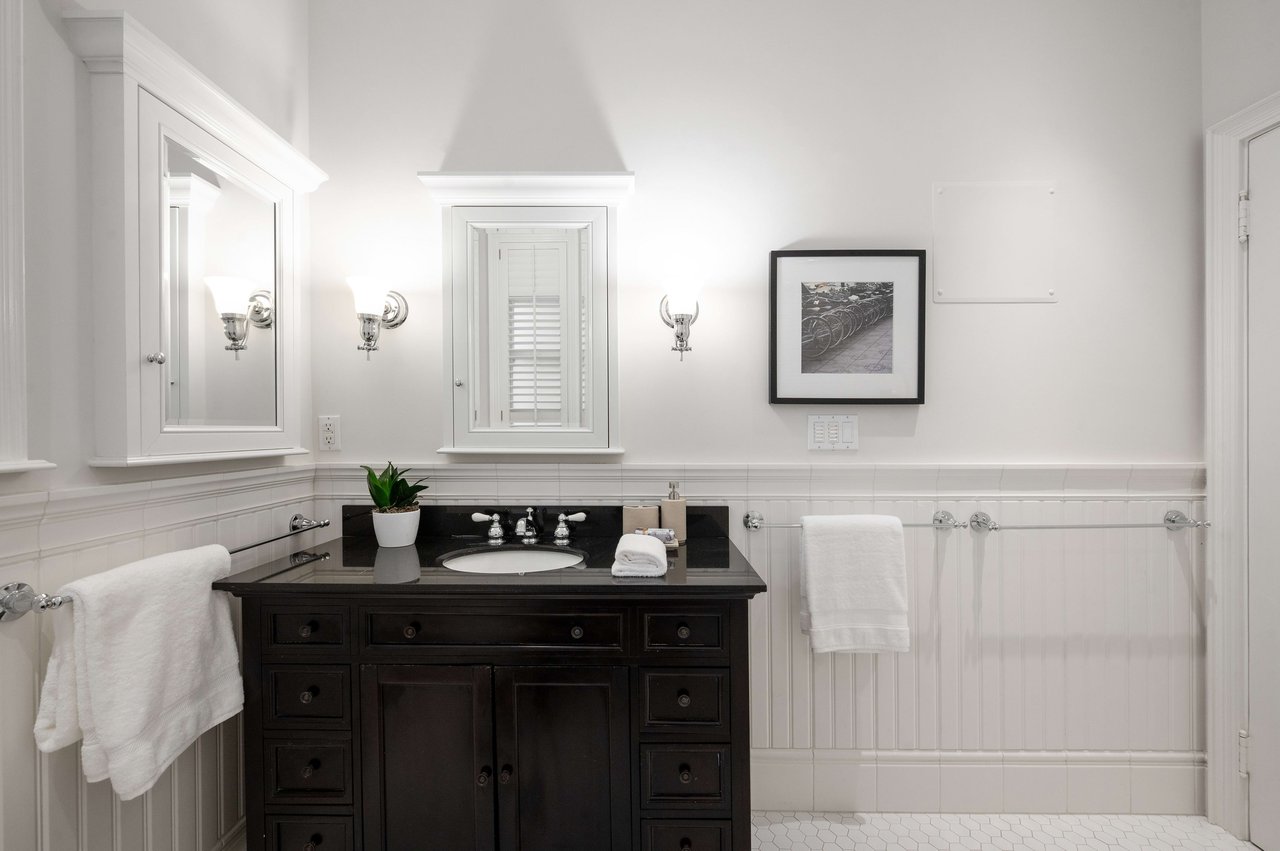 Grand Pacific Heights Home on a Coveted Flat Block between Lafayette & Alta Plaza Parks