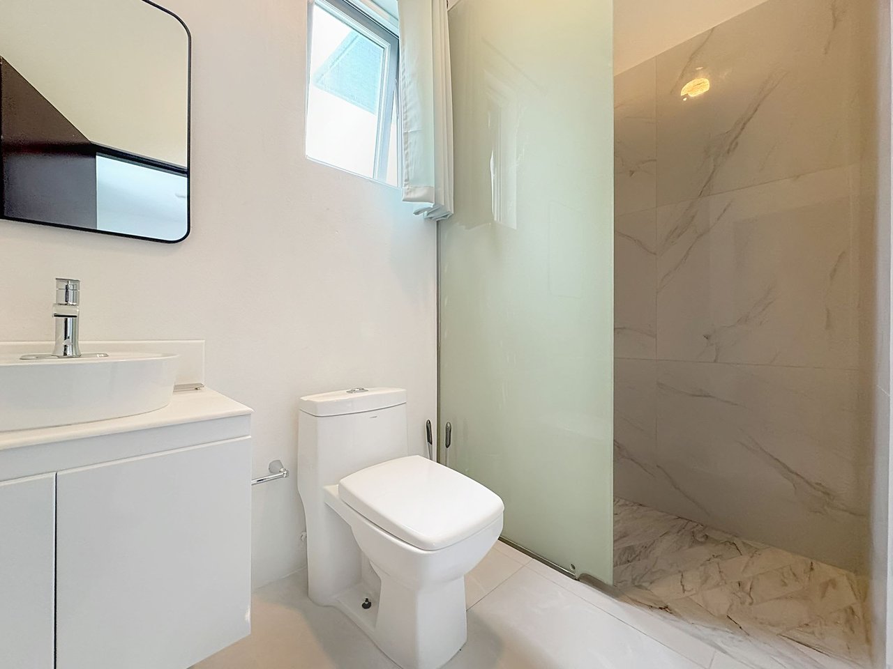 992 Jean Hill 2 Bedroom Apartment