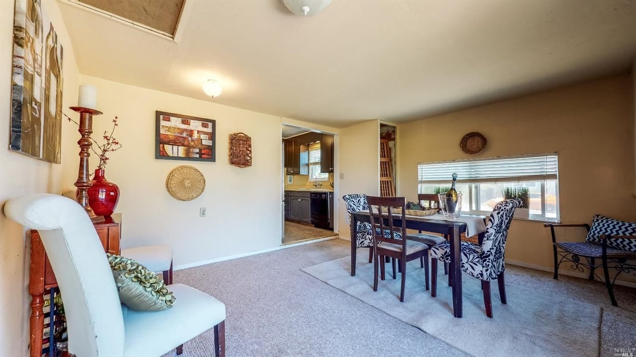 5 San Carlos Dr