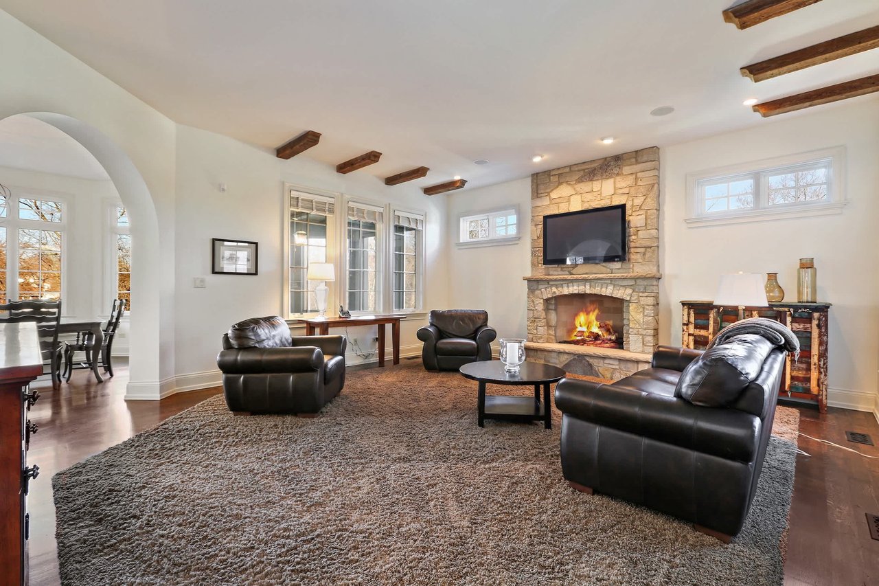 Brilliantly Designed Luxury Estate