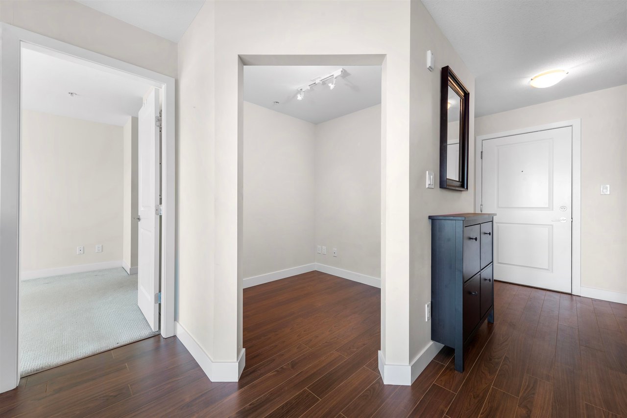 307-15795 Croydon Dr