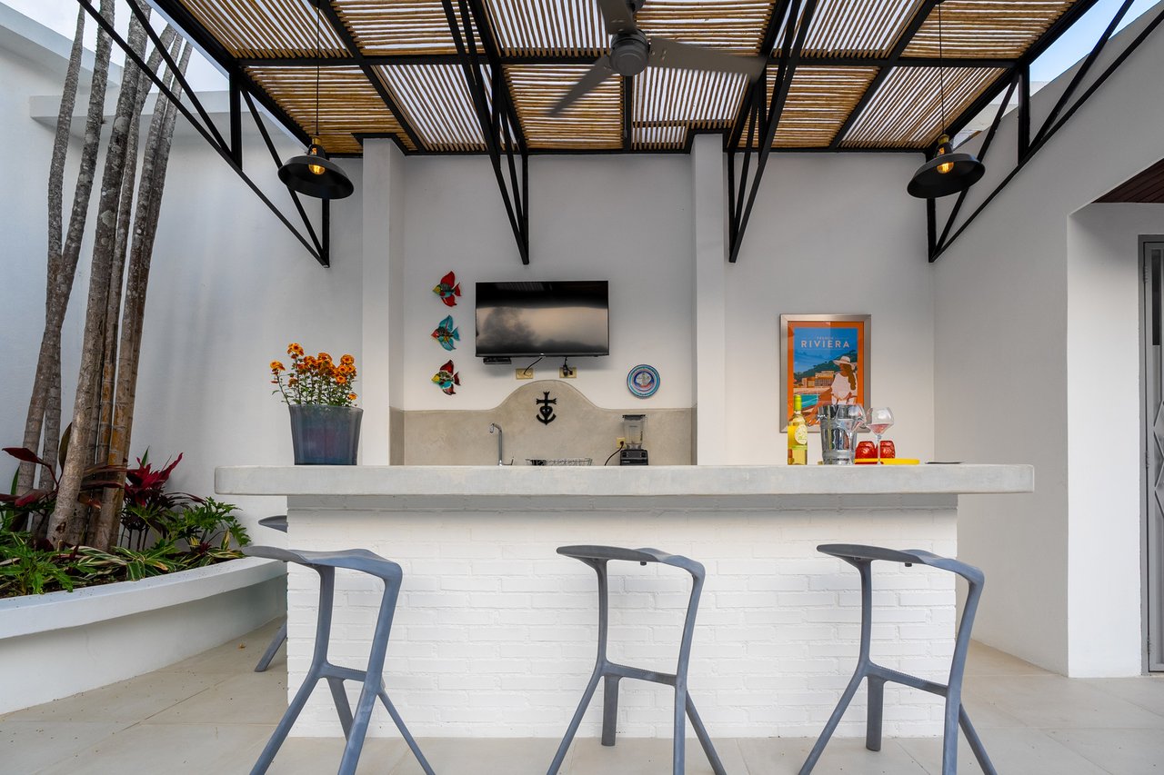 Designer Estate With Sauna, Escazu, San Jose