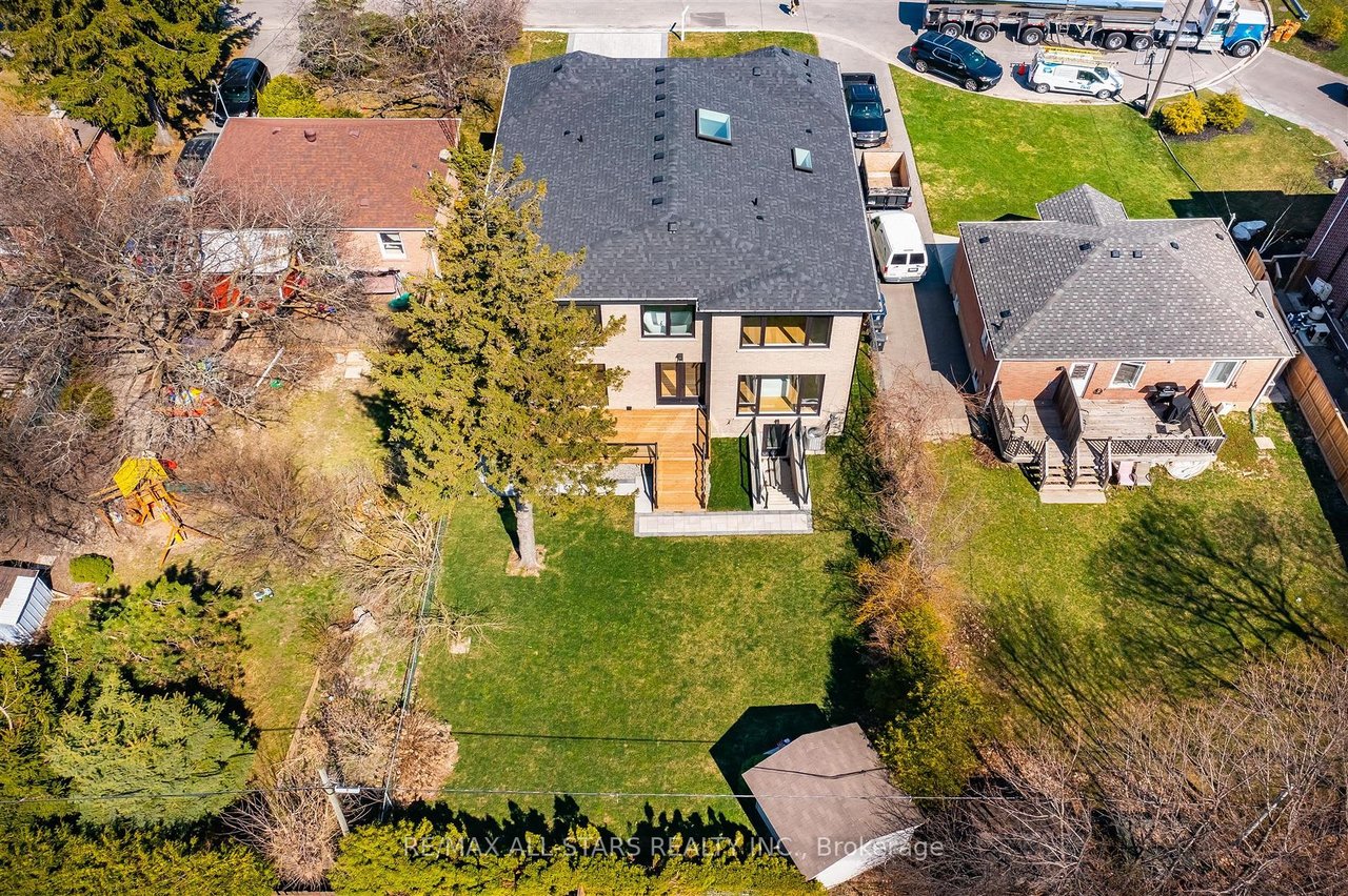 93 Cree Ave