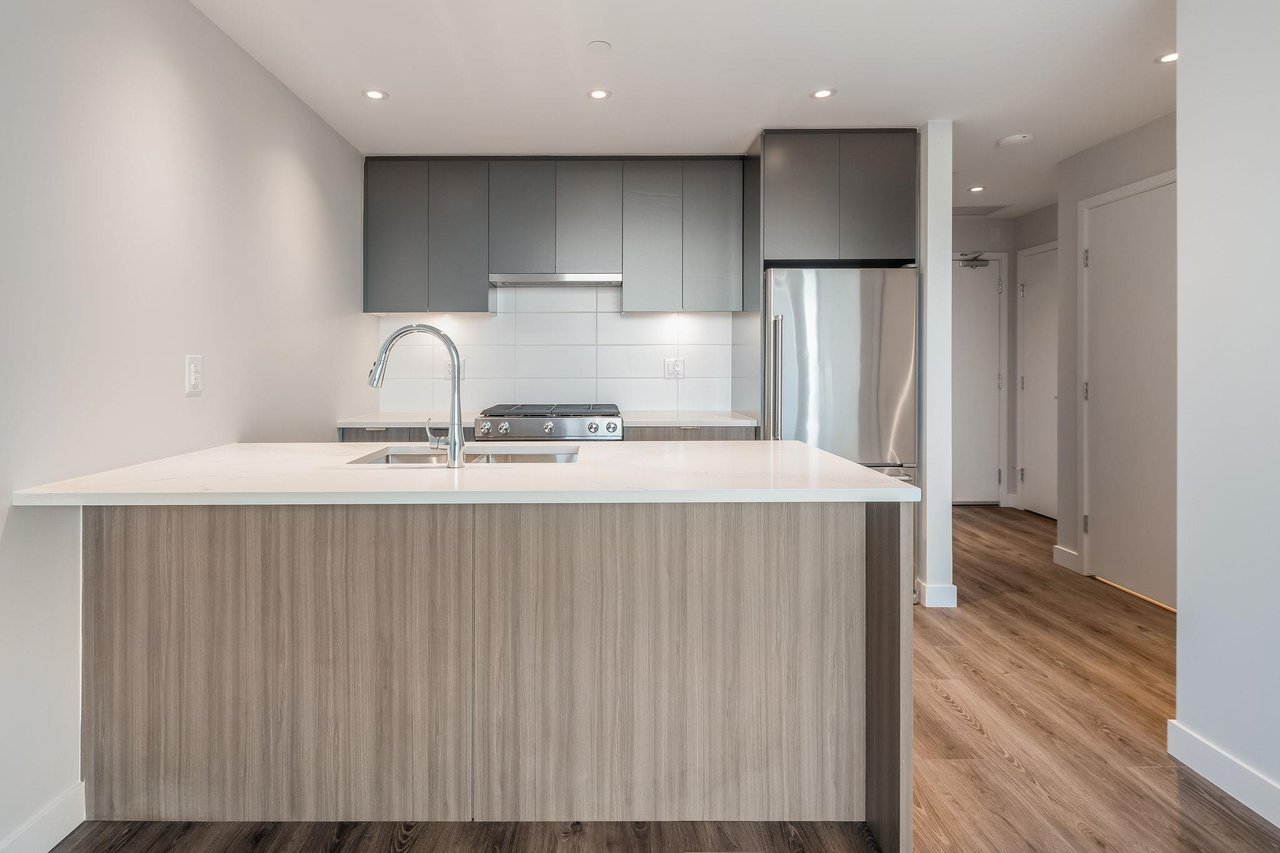 1608-3430 E Kent Ave S Ave