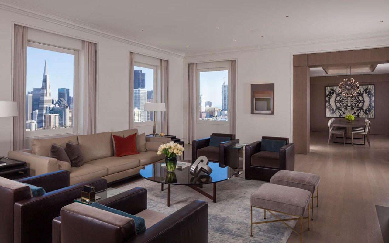 Landmark and Water Views at 945 Green