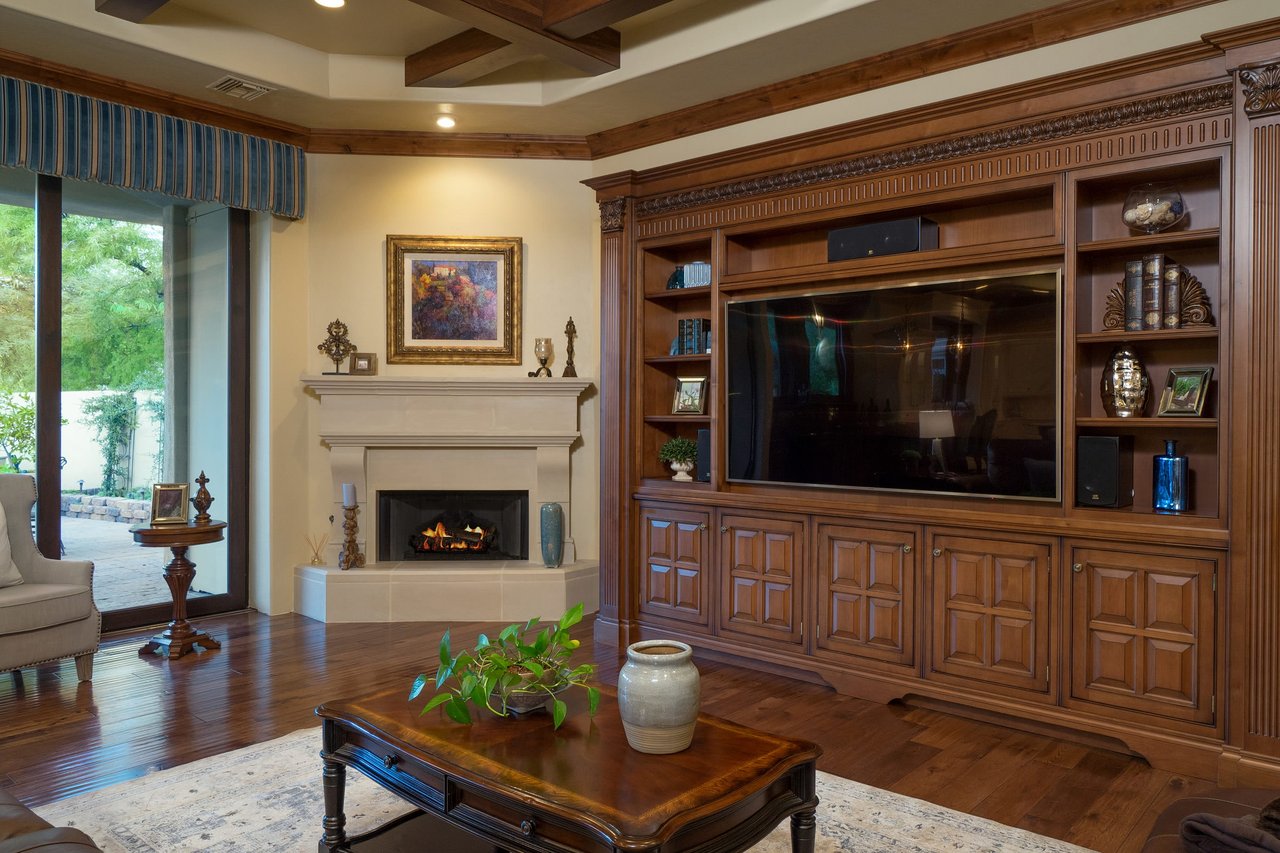 Incomparable Foothills Residence