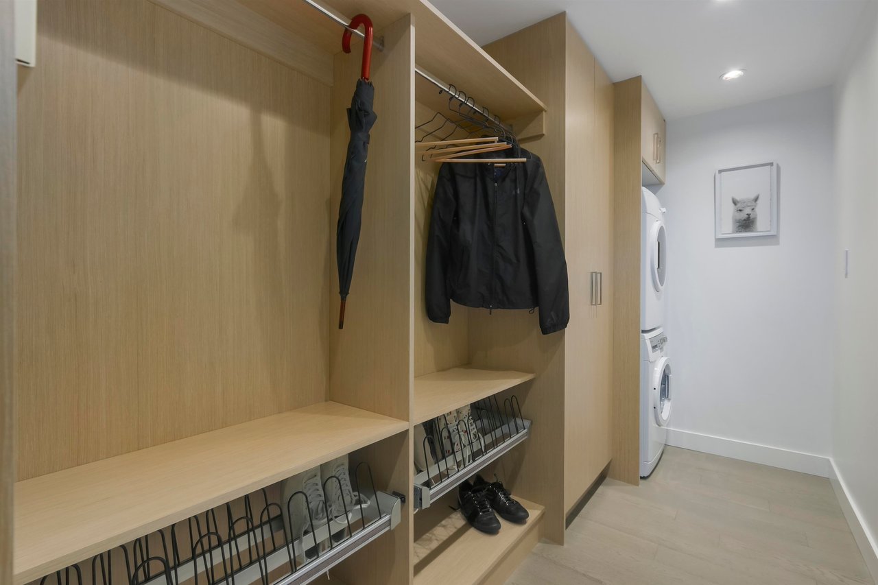 402-738 Broughton Street, Vancouver