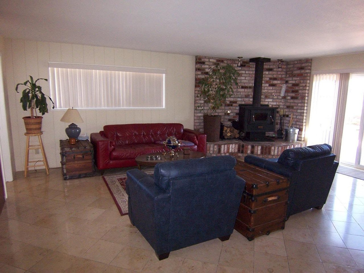1246 Amador Ave