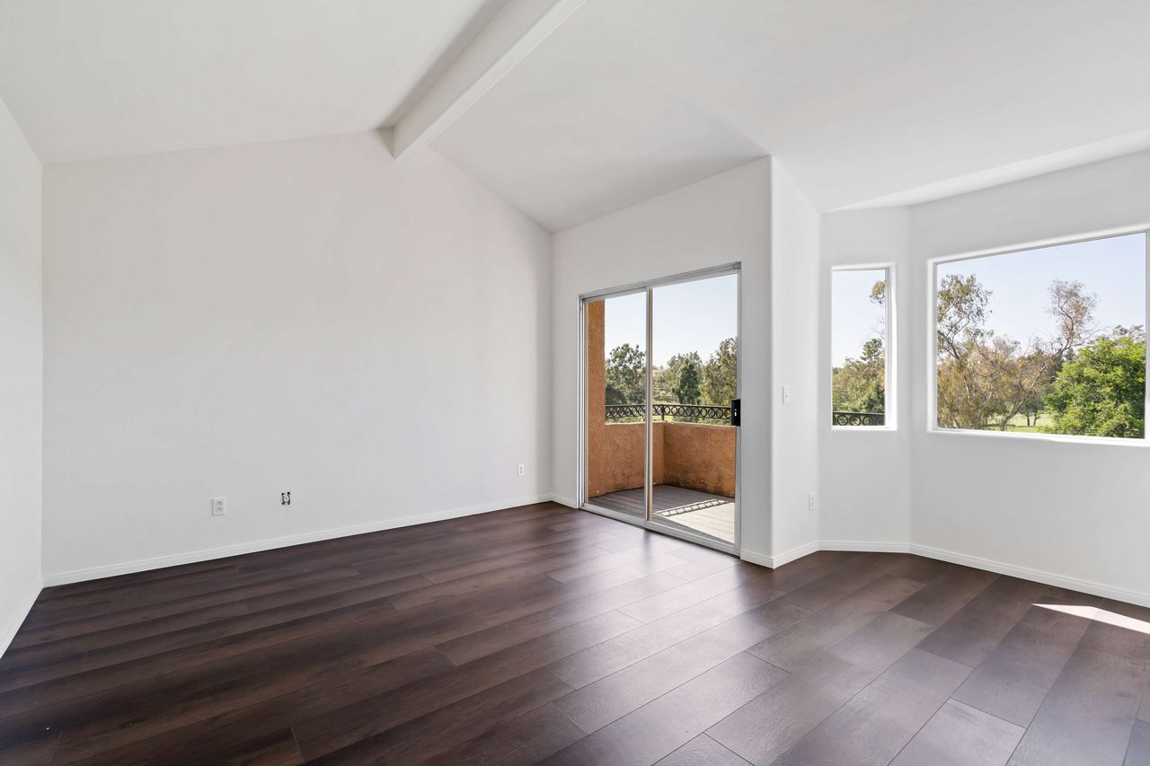 1472 Golfcrest Pl